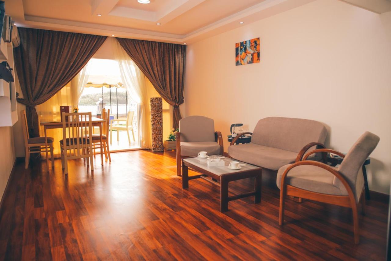 Jewel Maadi Cabins And Club Le Caire Extérieur photo