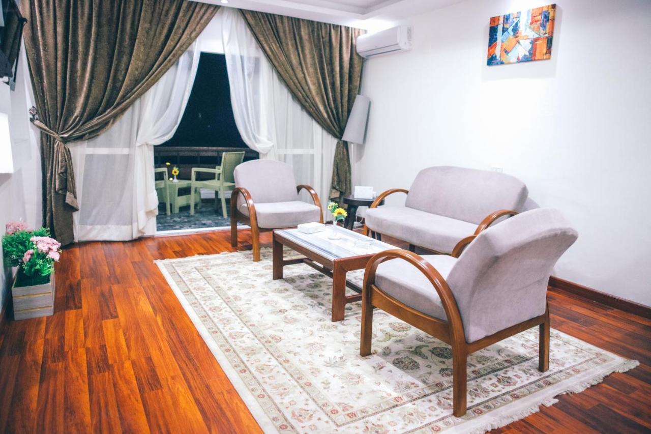 Jewel Maadi Cabins And Club Le Caire Extérieur photo